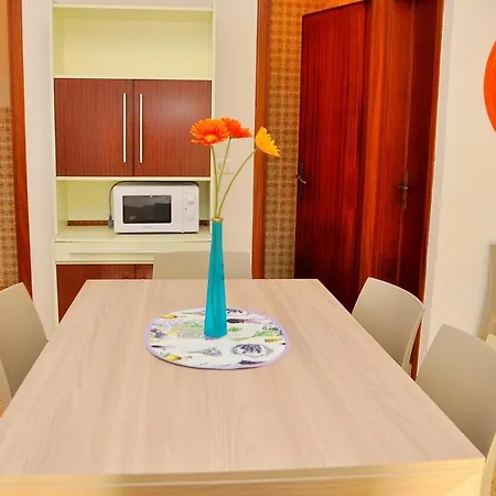 Near The For 7 Guests - Beahost *