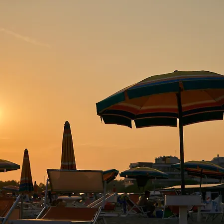 Near The For 7 Guests - Beahost Villa Bibione
